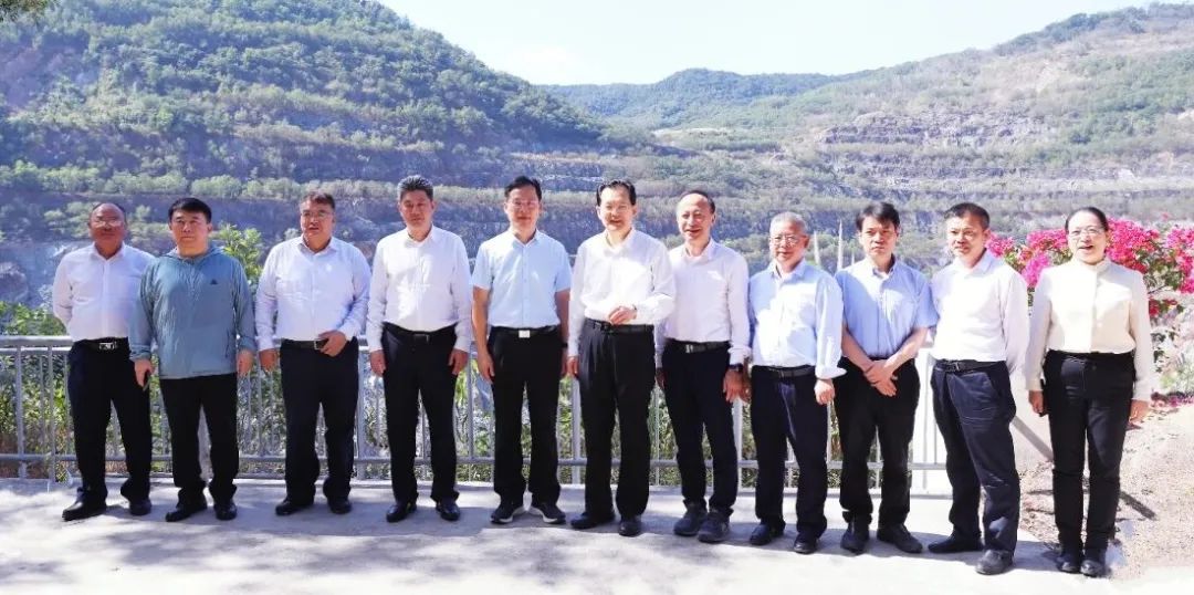 自然資源部到海南礦業(yè)開展新一輪找礦突破戰(zhàn)略行動(dòng)專題調(diào)研3.jpg