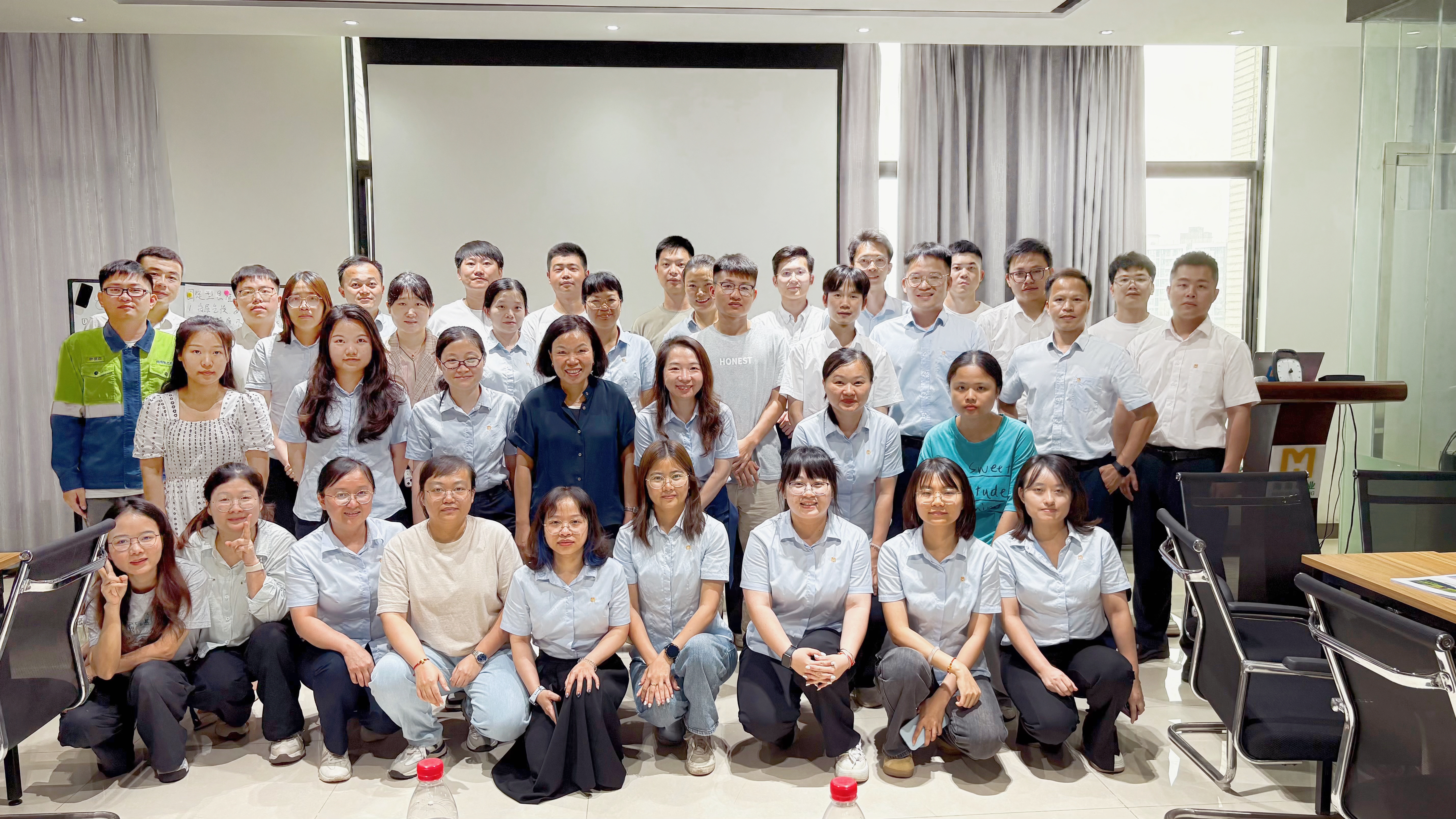 聚焦能力提升丨海南礦業(yè)舉辦“擁抱成長思維，重塑職場未來”工作坊